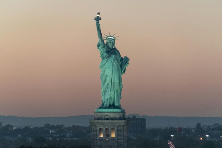 Statue of Liberty in New York City: History, Meaning, and How to Visit