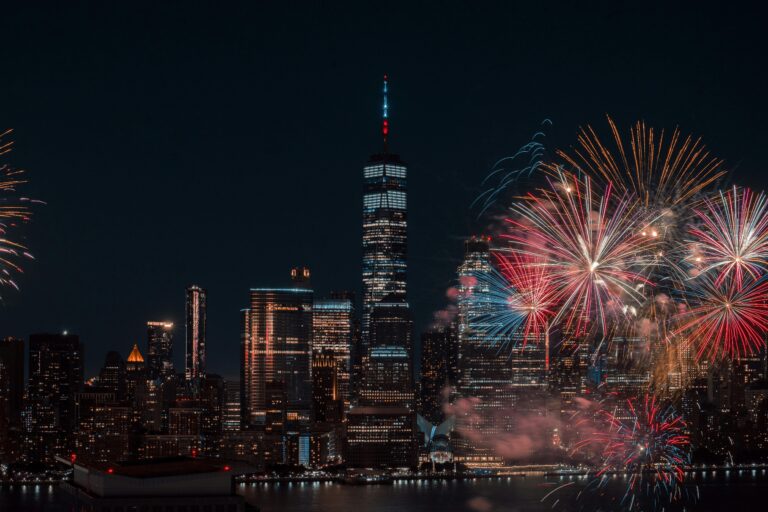 4th of July 2026 in New York City: Fireworks, Events & The Best Way to Explore NYC 🎆
